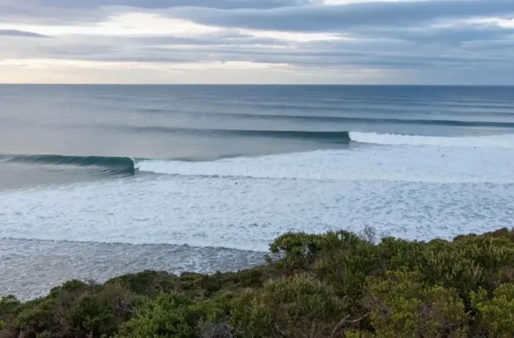 Surfing Adventures, Bells Beach